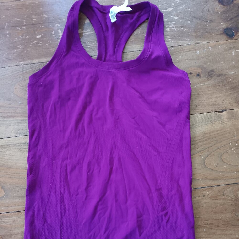 Athleta Momentum Tank Fuchsia Small Running Yoga